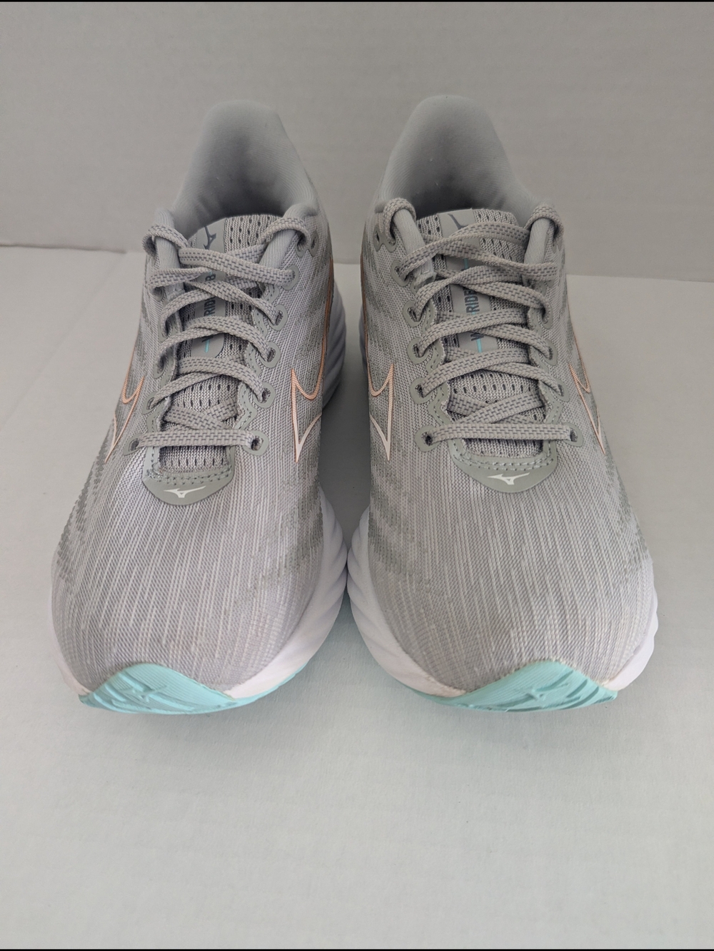 Mizuno Wave Rider 28 Womens Running Shoe Harbor Mist/ White/ Aruba Blue Size 8.5